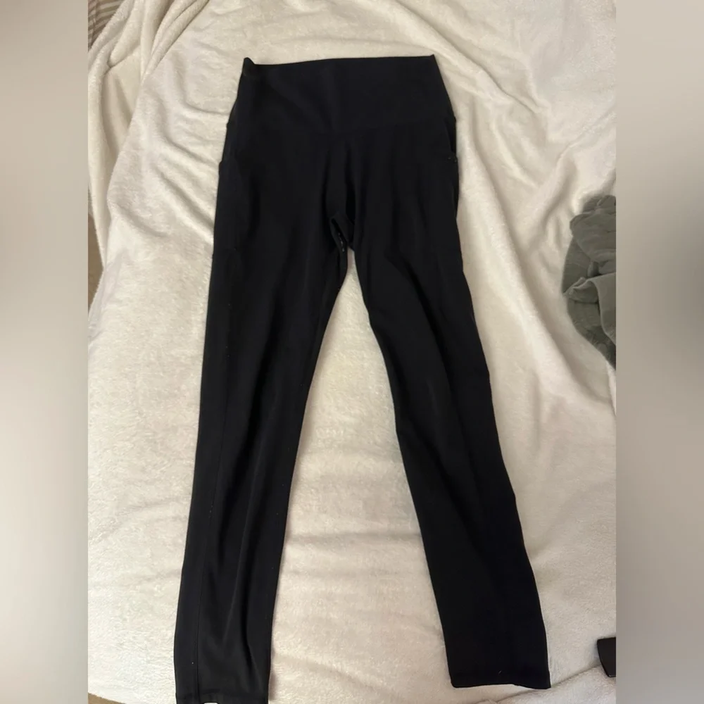 Women's Black Leggings with Pocket - Picture 2 of 4